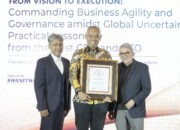 Prestasi Gemilang, Dirut PT Dahana Raih Penghargaan The Best CEO 2025