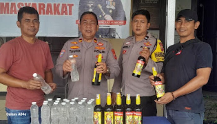 Polsek Pusakanagara Polres Subang memperketat operasi razia minuman keras (miras) ilegal