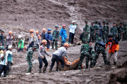 Evakuasi Longsor Cisarua Masuki Hari Ke-9, Tim SAR Temukan 74 Kantong Jenazah dan Terus Perluas Area Pencarian