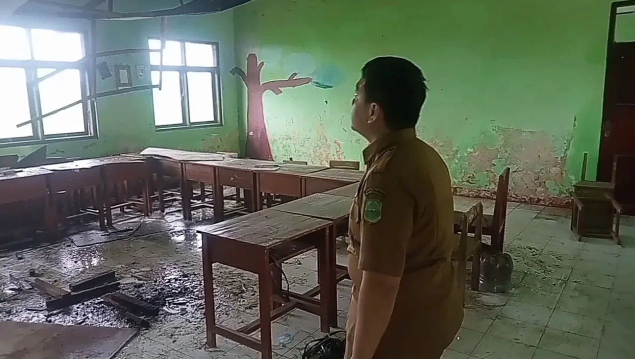 Atap SDN Sukamanah Ambruk Jadi Alarm Percepatan Renovasi