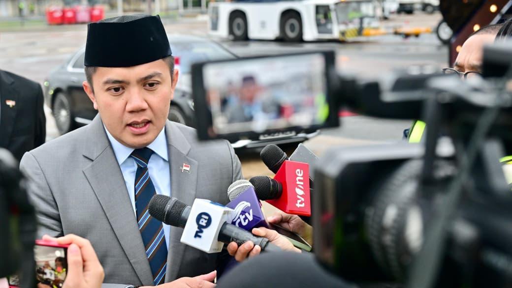 Polemik Anggaran MBG 2026, Seskab Teddy dan DPR Berbeda Pandangan