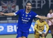 Persib Kukuhkan Puncak Klasemen Usai Tundukkan Persik 3-0 di GBLA