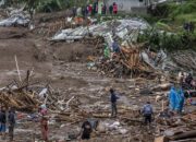 Program Penghijauan Kembali Desa Pasirlangu, Area Bekas Longsor Ditabur Benih Lewat Drone