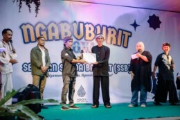 Ngabuburit Penuh Makna di Banceuy, Seni Tradisi dan Kebersamaan Menyatu di Tengah Warga