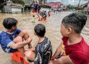 Hujan Deras Picu Banjir di Dayeuhkolot, 14 Ribu Warga Terdampak