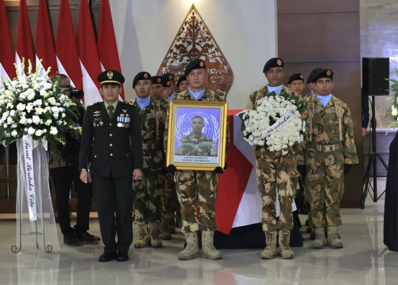 Gugur dalam Misi Dunia, Tiga Prajurit TNI Disambut Negara dengan Penuh Duka
