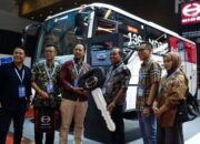 Hino Perluas Strategi Pasar Industri Lewat Bus 4×4, Bidik Sektor Tambang dan Perkebunan