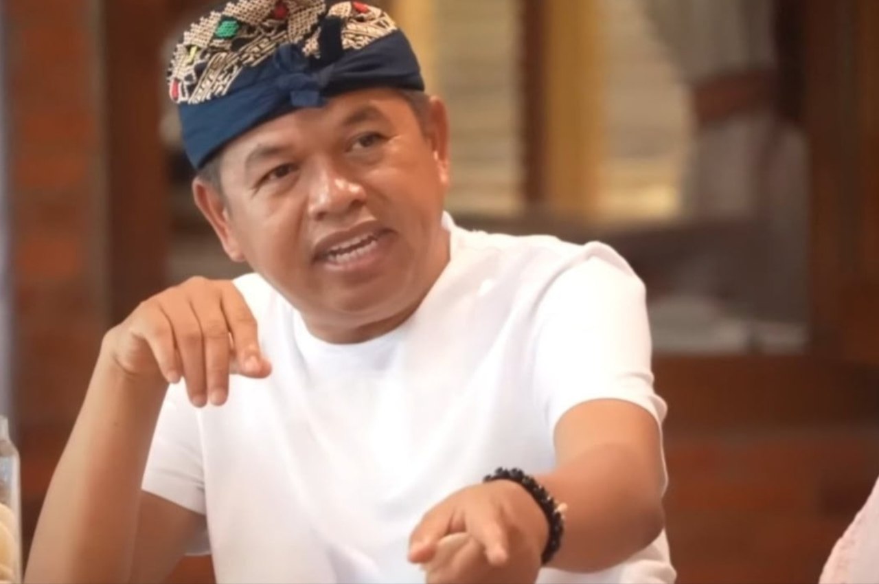 KDM Nonaktifkan Kepala Samsat Soetta Bandung