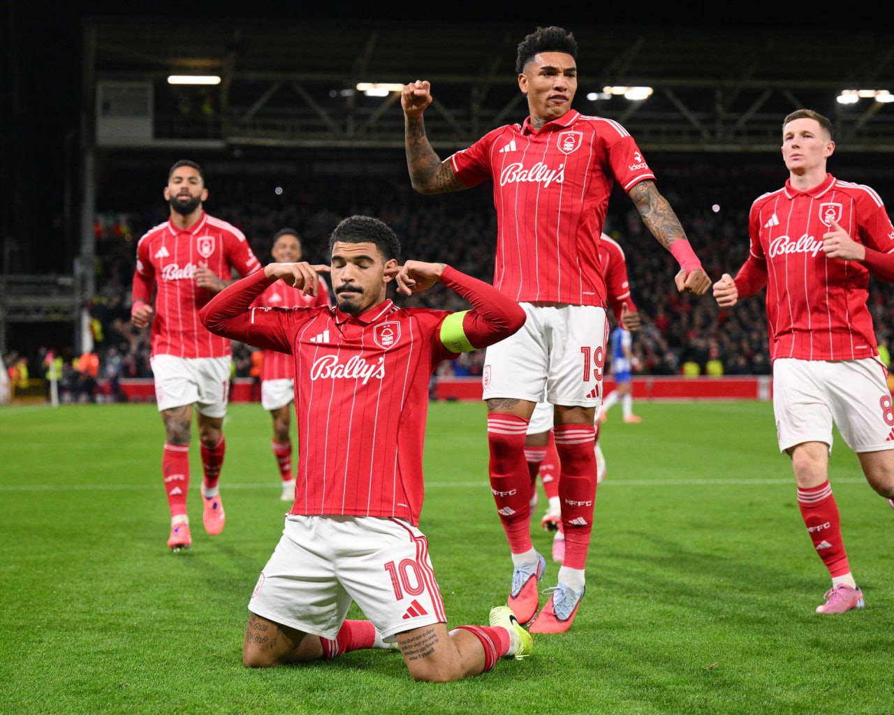 Bukan Sekadar Menang, Ini Tentang Penantian 42 Tahun Nottingham Forest yang Akhirnya Terjawab