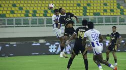 Persib Bangkit di Tengah Tekanan, Bojan Hodak Soroti Karakter Tim Usai Drama 2-2