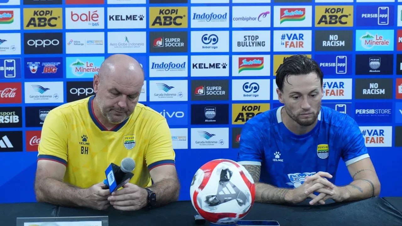 Bela Kapten Persib, Bojan Hodak Kecam Tuduhan Rasisme kepada Marc Klok