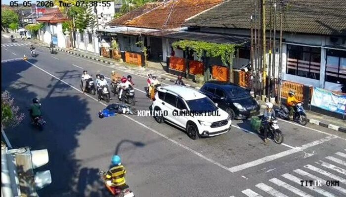 Petugas Damkar Gunungkidul Pingsan di Jalan Diduga Akibat Kelelahan Bertugas