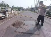 Jembatan Dua Cijoged Subang Terancam Ambruk, Polisi Lakukan Rekayasa Lalu Lintas