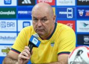 Kabar Duka dari Persib, Ibunda Bojan Hodak Tutup Usia