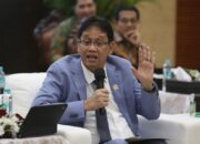 Rupiah Tertekan, Menkeu Purbaya Serukan Penjualan Dolar AS