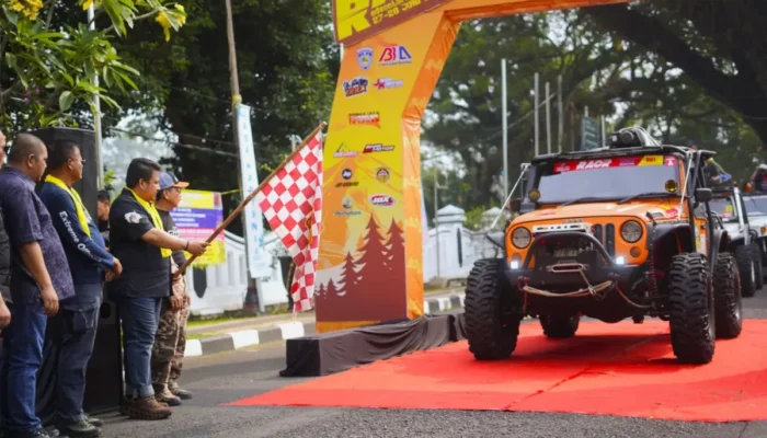 Lepas RAOR ke-14, Kang Rey Promosikan Wisata Alam dan UMKM Subang kepada Ratusan Offroader