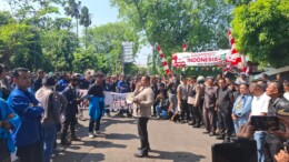Ratusan Mahasiswa Geruduk Gedung DPRD Subang, Suarakan Evaluasi Program MBG
