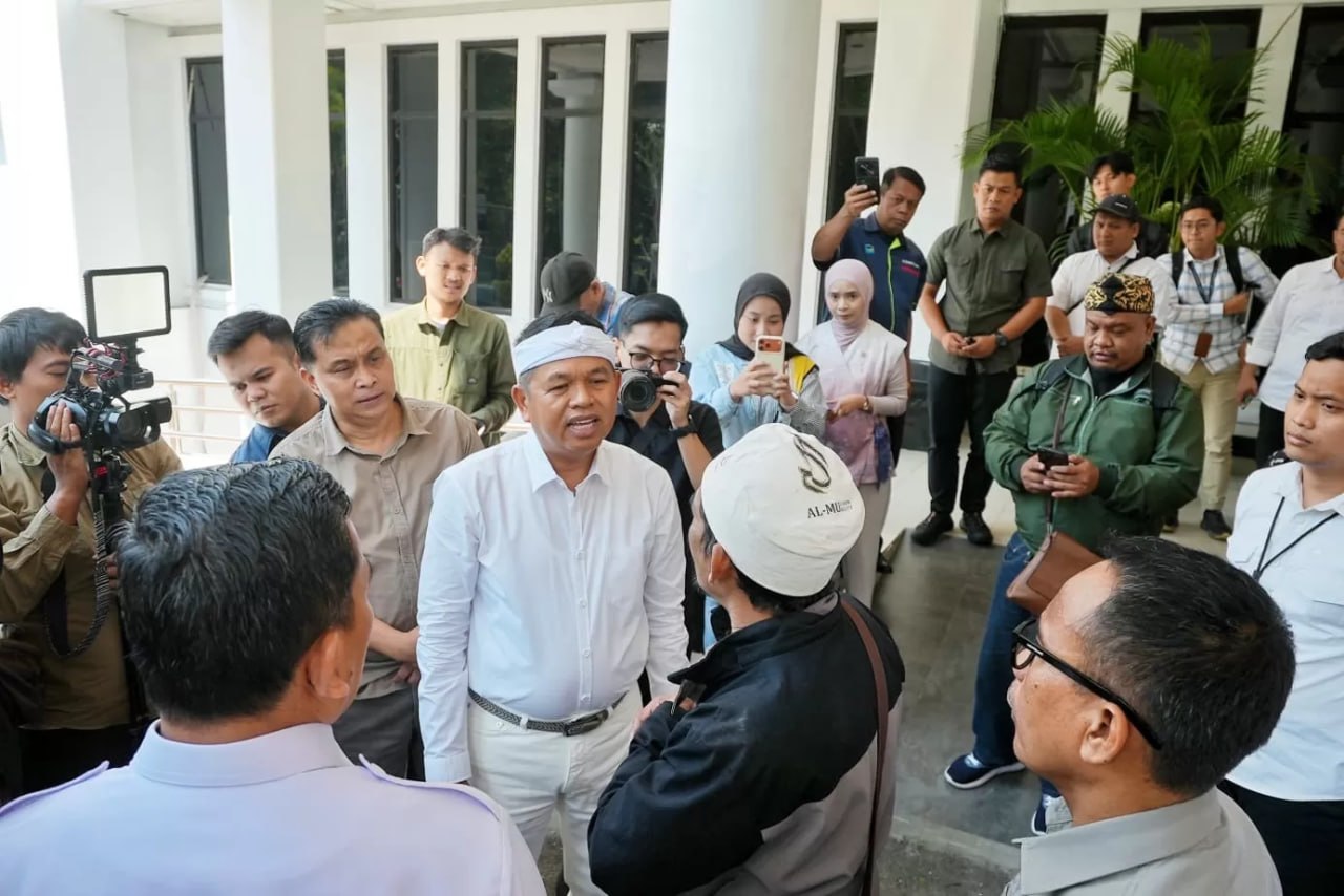 KDM Minta Warga Laporkan Dugaan Kecurangan SPMB dengan Data dan Identitas Sekolah