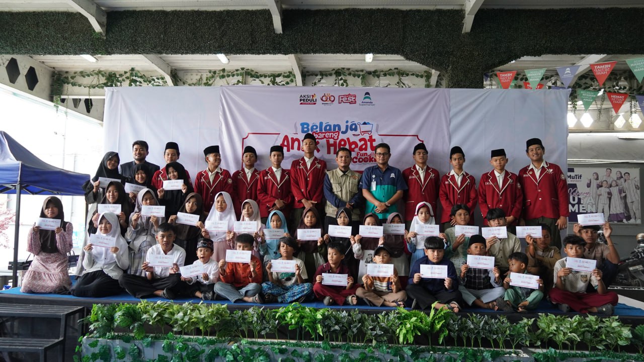 Assyifa Peduli dan Amanda Supermarket Subang Hadirkan Kebahagiaan untuk Anak-anak Yatim