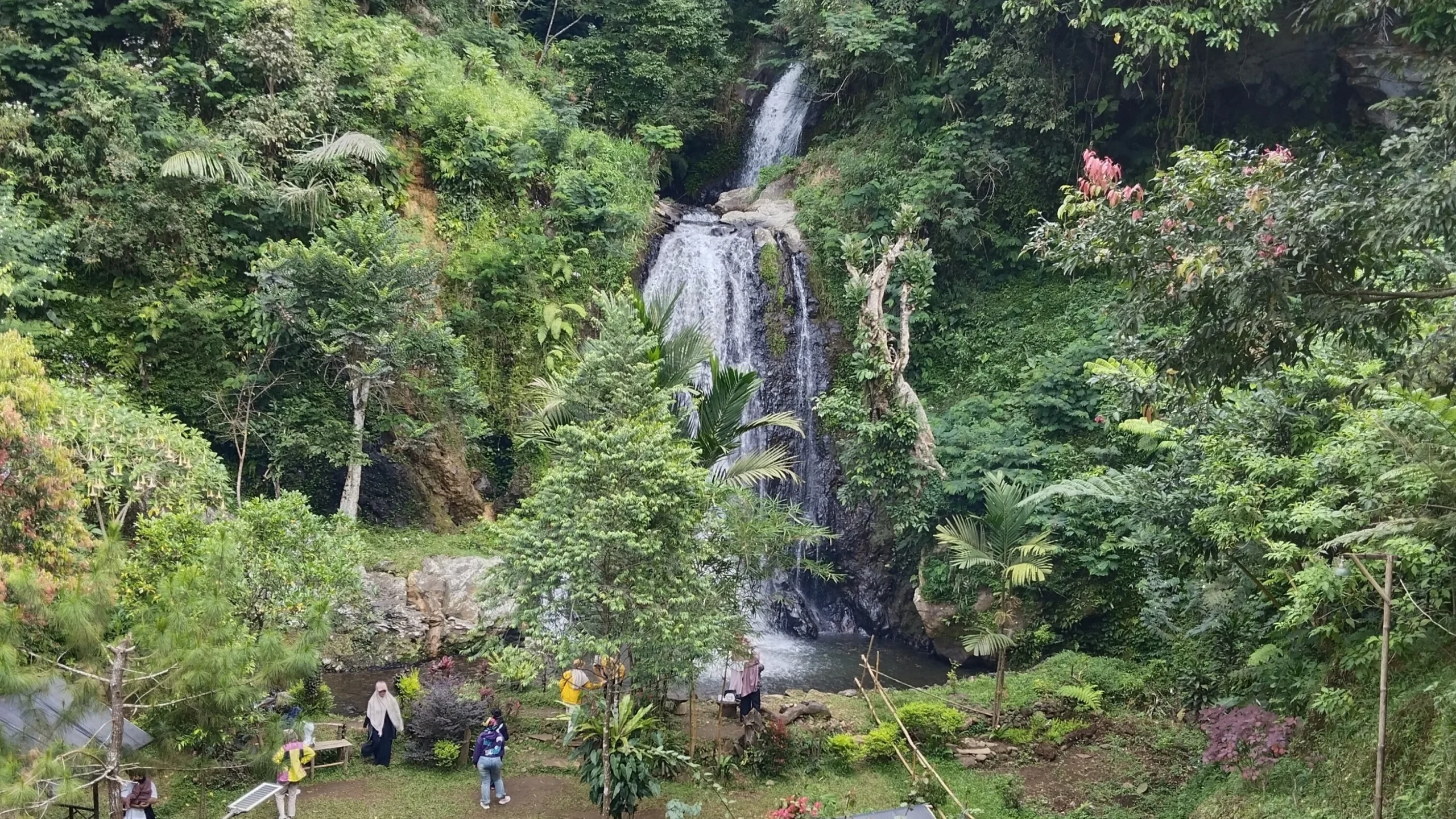 Curug Cipeureu Subang, Pesona Air Terjun Asri di Kaki Gunung Tangkuban Perahu