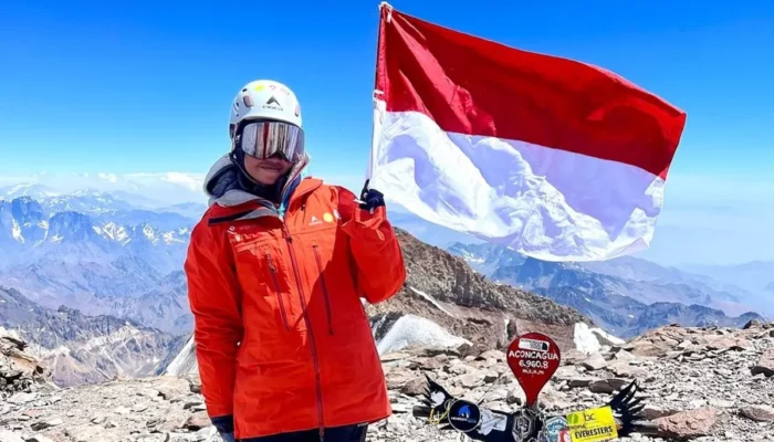Khansa Syahlaa, Pendaki 106 Gunung yang Buktikan Hobi Bisa Antar ke Bangku Universitas Indonesia