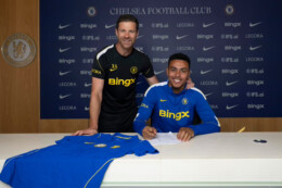 Chelsea Pecahkan Rekor Transfer, Morgan Rogers Resmi Merapat dengan Kontrak Enam Tahun