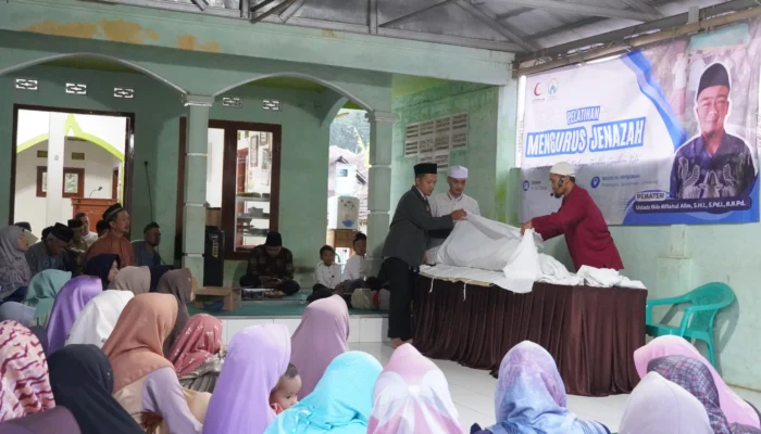 Bangun Kepedulian Umat, As-Syifa Perkuat Kompetensi Pengurusan Jenazah di Masjid Binaan