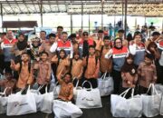 Pertamina Bagikan 1.000 Paket Seragam Sekolah, Ringankan Beban Keluarga Jelang Tahun Ajaran Baru