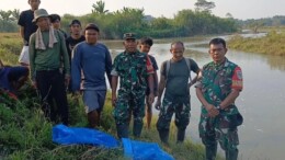 Ribuan Benih Ikan Ditebar di Sungai Cilamatan untuk Lestarikan Ekosistem