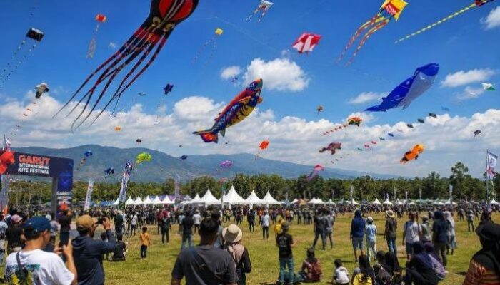 13 Negara Meriahkan Festival Layang-Layang Internasional Garut 2026