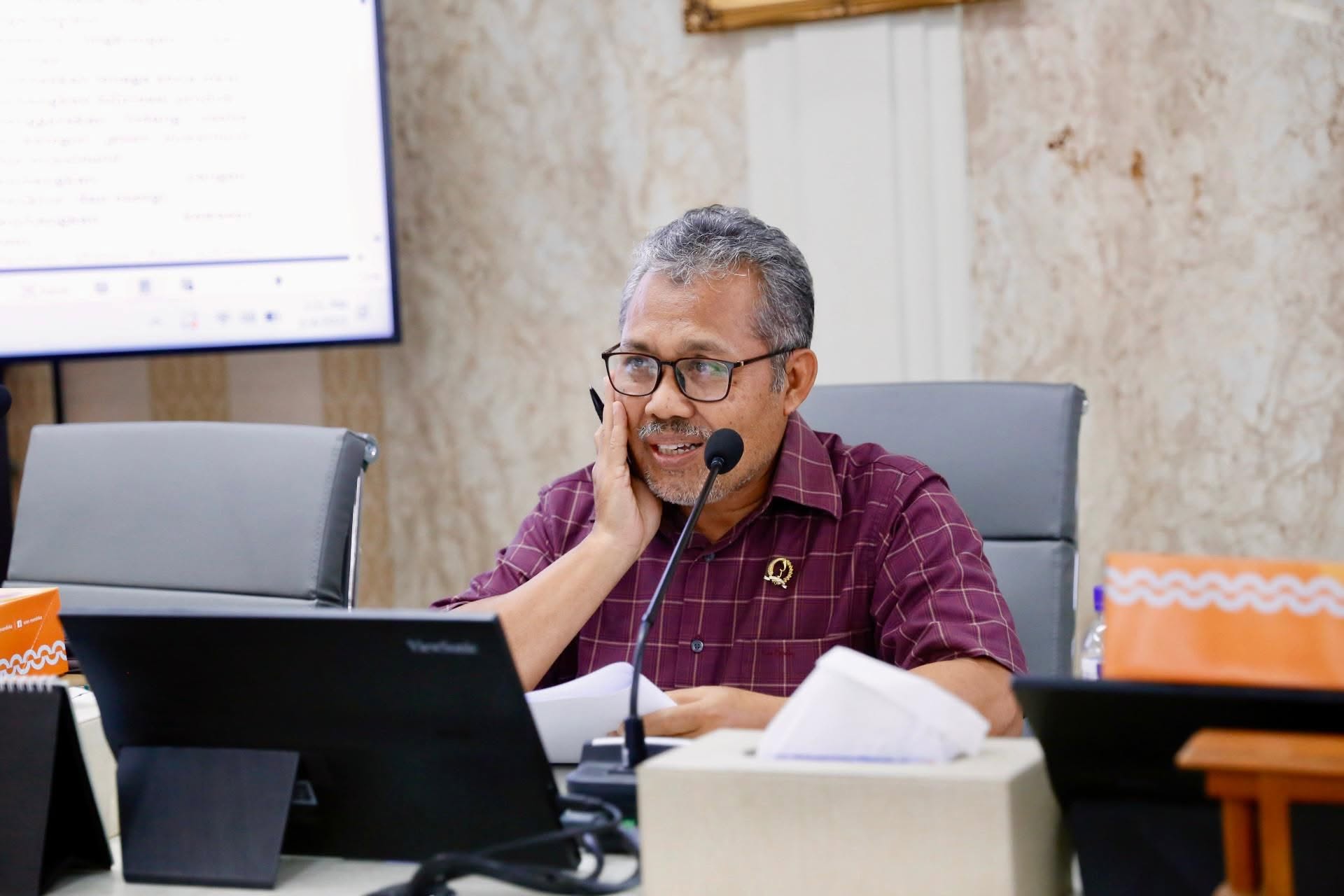 Pansus Raperda Penyelenggaraan Pendidikan Jabar Serap Aspirasi di Kuningan dan Cirebon
