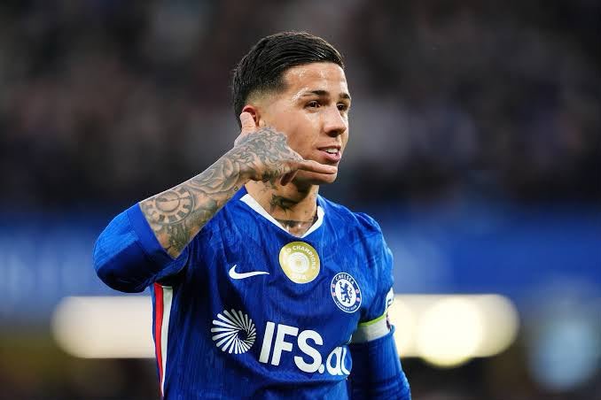 Deadline Terlewati, Enzo Fernandez Dipastikan Bertahan di Chelsea