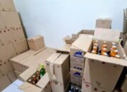 Polisi Bongkar Gudang Miras Berkedok Bengkel Las di Pameungpeuk, 7.000 Botol Disita