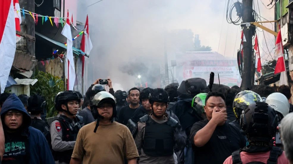Gembong Narkoba MR Ditangkap, Polisi Ungkap Kronologi Penggerebekan Kampung Bahari