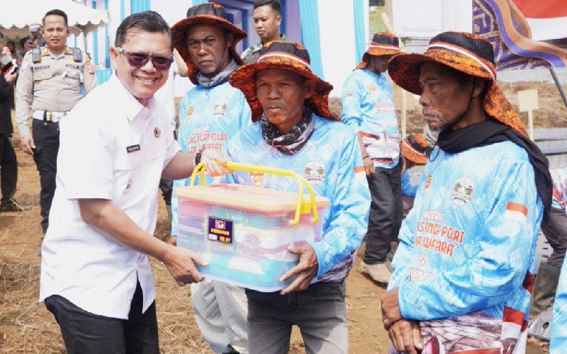 Pemkab Subang Tanam Bawang Putih Serentak, Wujudkan Swasembada Bawang Putih dalam 3 Tahun