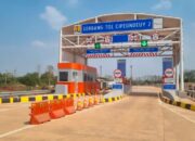 Mulai Berbayar, Segini Tarif Gerbang Tol Sementara Cipeundeuy Subang