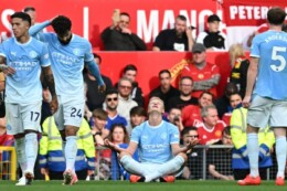 Bermain dengan 10 Pemain, Manchester City Sukses Bungkam MU di Old Trafford