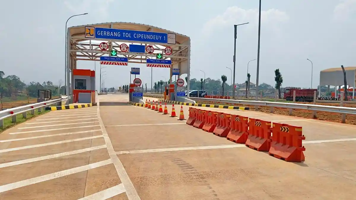 12 Ribu Kendaraan Sudah Melintas Sejak Dibuka, GT Sementara Cipeundeuy Jadi Akses Alternatif