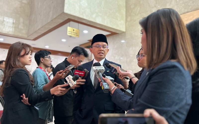 Maman Imanulhaq Dorong Pemerintah Perkuat Mitigasi Erupsi Gunung Anak Krakatau