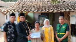 BAZNAS Subang Bantu Renovasi Rumah Warga Pasirkareumbi Melalui Program Subang Bageur