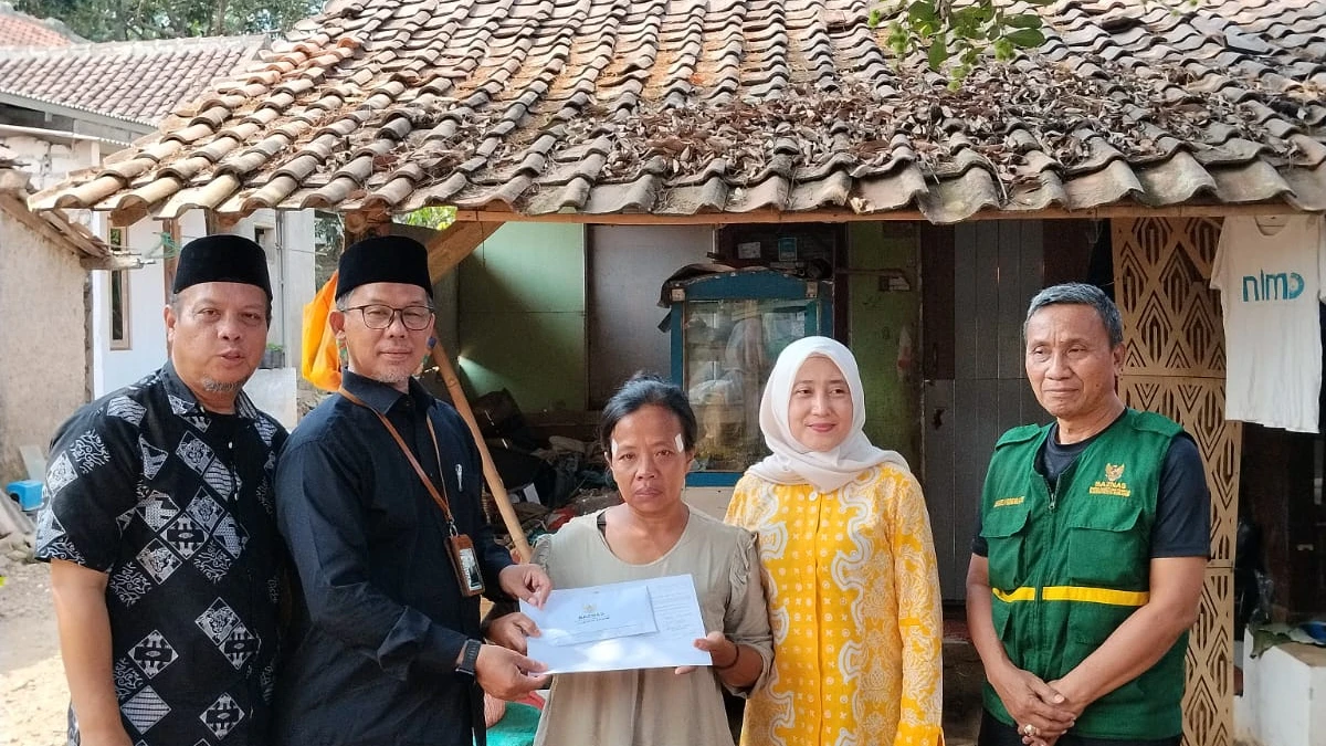 BAZNAS Subang Bantu Renovasi Rumah Warga Pasirkareumbi Melalui Program Subang Bageur