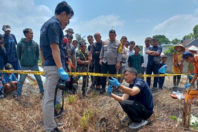 Warga Tasikmalaya Temukan Tulang Diduga Kerangka Manusia di Area Kebun