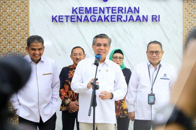 Kemnaker Salurkan Modal Usaha hingga Rp15 Juta untuk 1.000 TKM