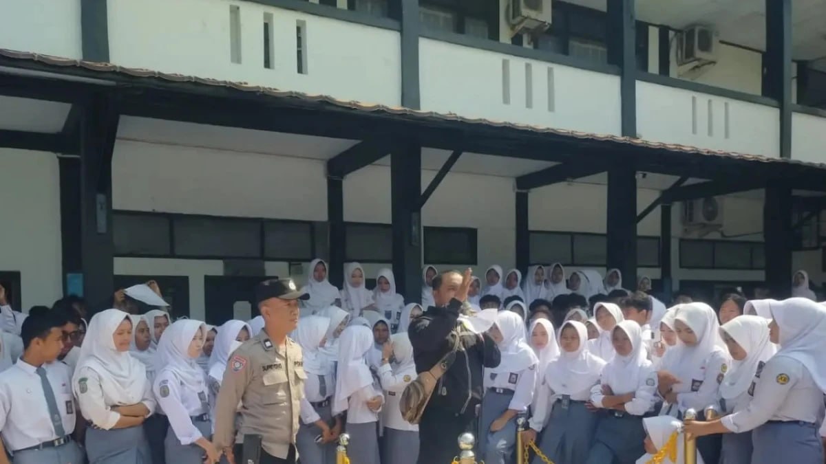 SMAN 1 Pamanukan Didemo Siswa, Seorang Guru Diduga Lakukan Pelecehan