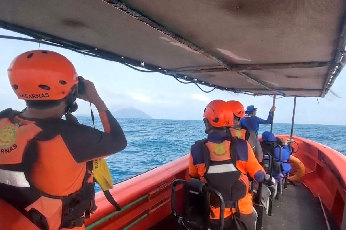 Basarnas Kerahkan Kapal Melintas Cari Jurnalis Hilang di Selat Sunda
