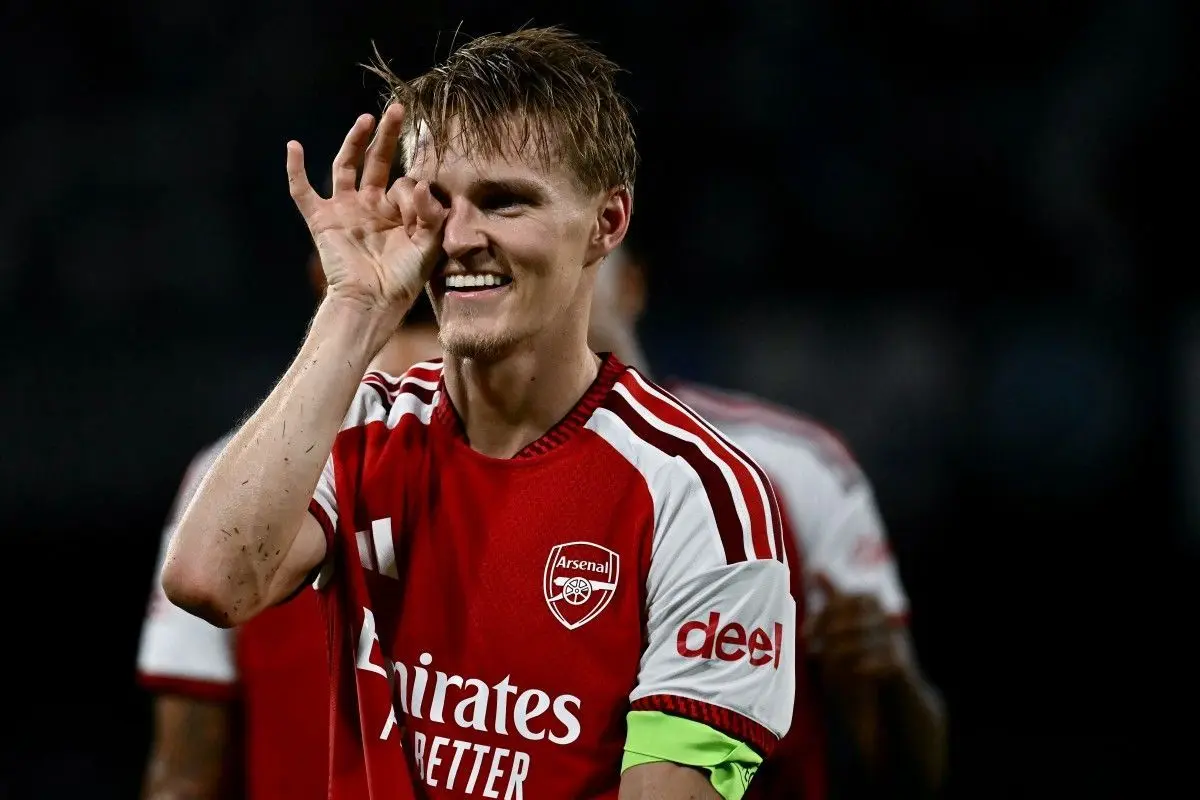 Odegaard Jadi Pembeda, Arsenal Bawa Pulang Kemenangan dari Markas Napoli