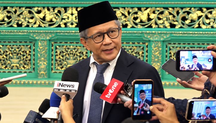 Rocky Gerung Masuk Wantimpres “Saya Cuma Pindah dari Luar ke Dalam”