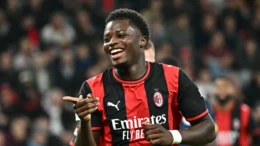 Alphadjo Cisse Cetak Hat-trick Bersejarah, Bintang Muda AC Milan Pecahkan Rekor Pemain Italia