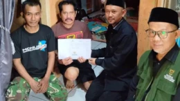 BAZNAS Subang Salurkan Bantuan Pengobatan untuk Warga Cijambe yang Berjuang Melawan Tumor