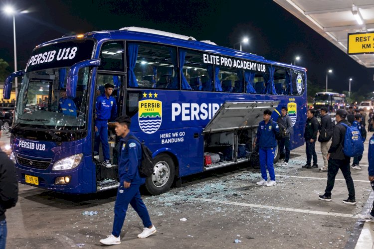 Bus Persib Bandung U-18 Dilempari Batu di Tol Batang, Polisi Amankan Terduga Pelaku
